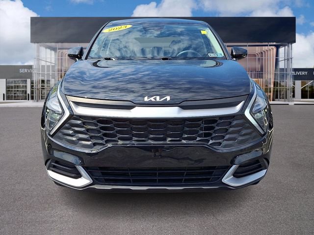 Used 2023 Kia Sportage LX AWD/4WD image 2