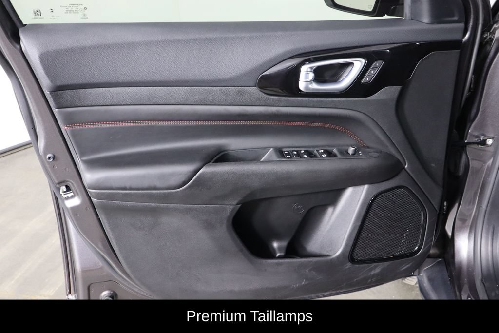 Used 2023 Jeep Compass Trailhawk w/ Trailhawk Elite Group AWD/4WD image 19