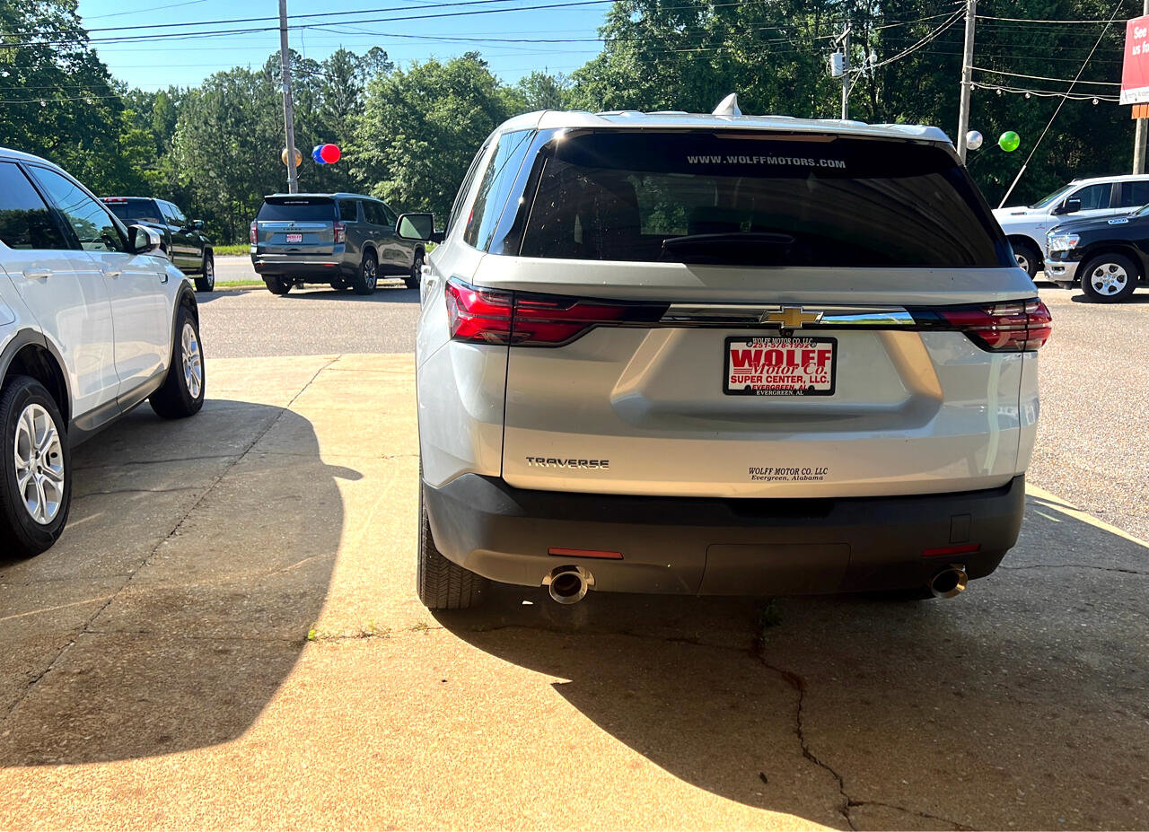 Used 2022 Chevrolet Traverse LS image 10