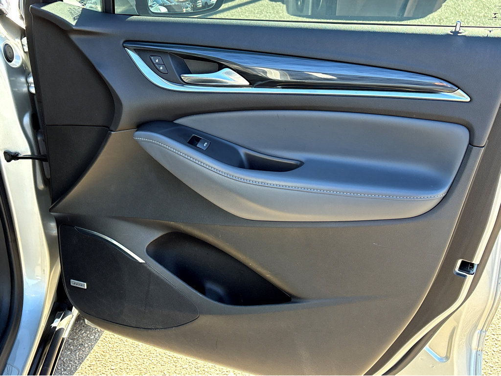 Used 2022 Buick Enclave Premium image 12