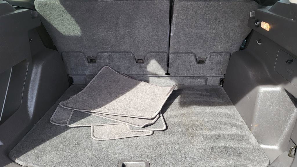 Used 2018 Ford Escape SE w/ SE Sync 3 Package image 12