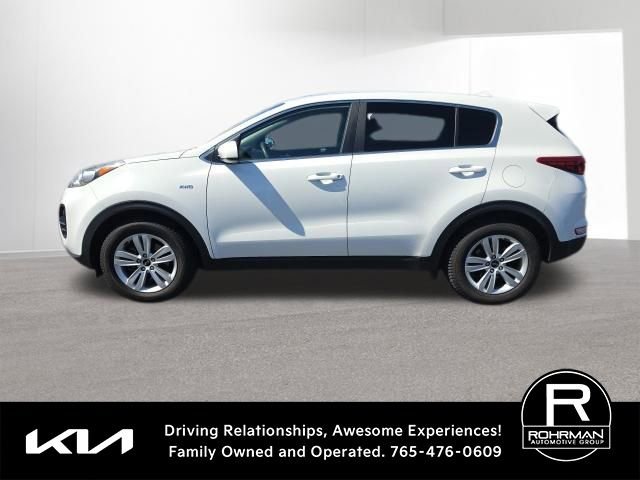 Used 2017 Kia Sportage LX image 3