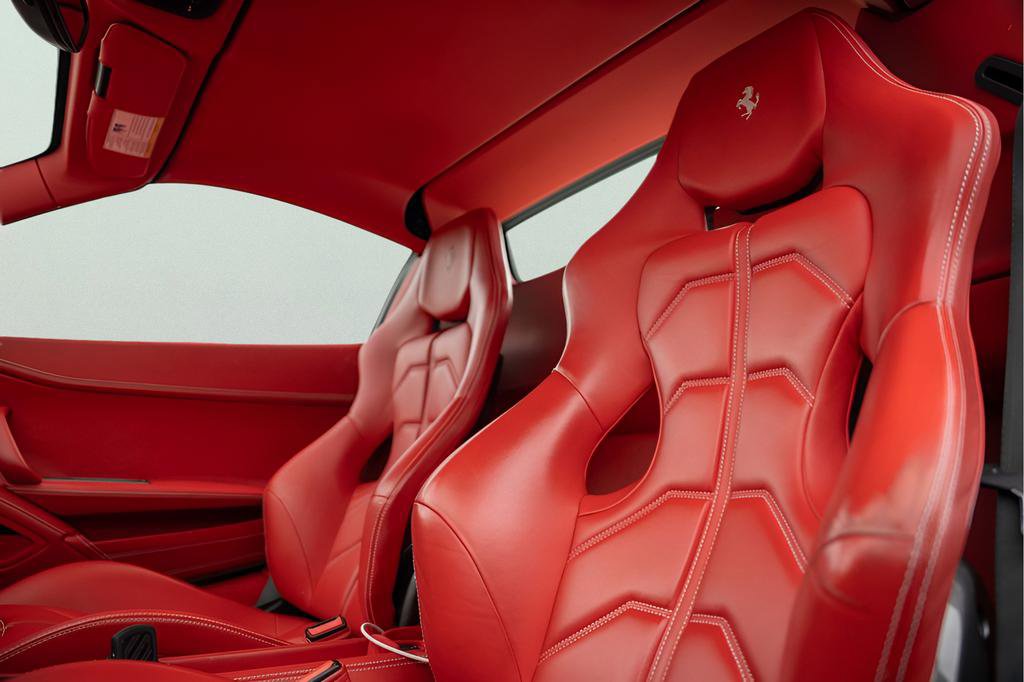 Used 2014 Ferrari 458 Spider RWD image 32