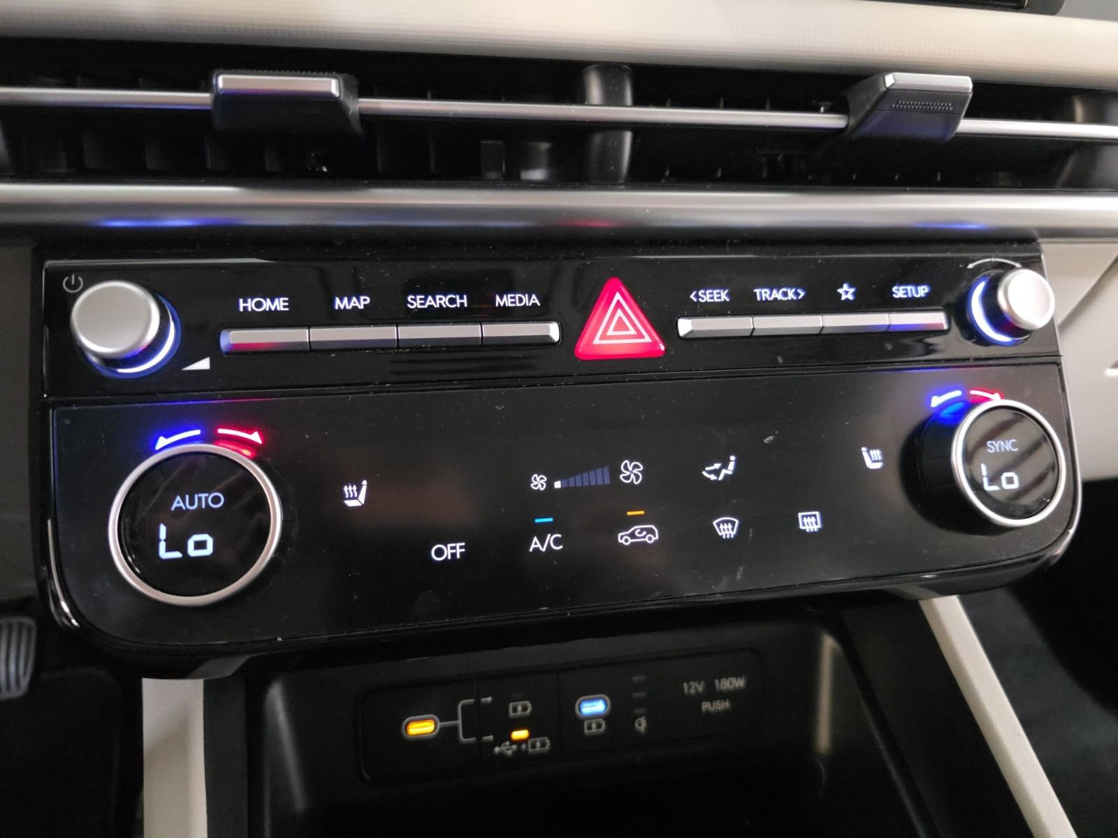 Certified 2025 Hyundai Tucson SEL image 23