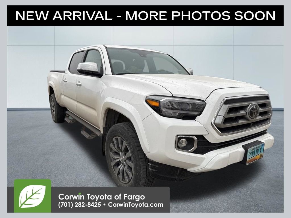 Used 2021 Toyota Tacoma Limited image 1