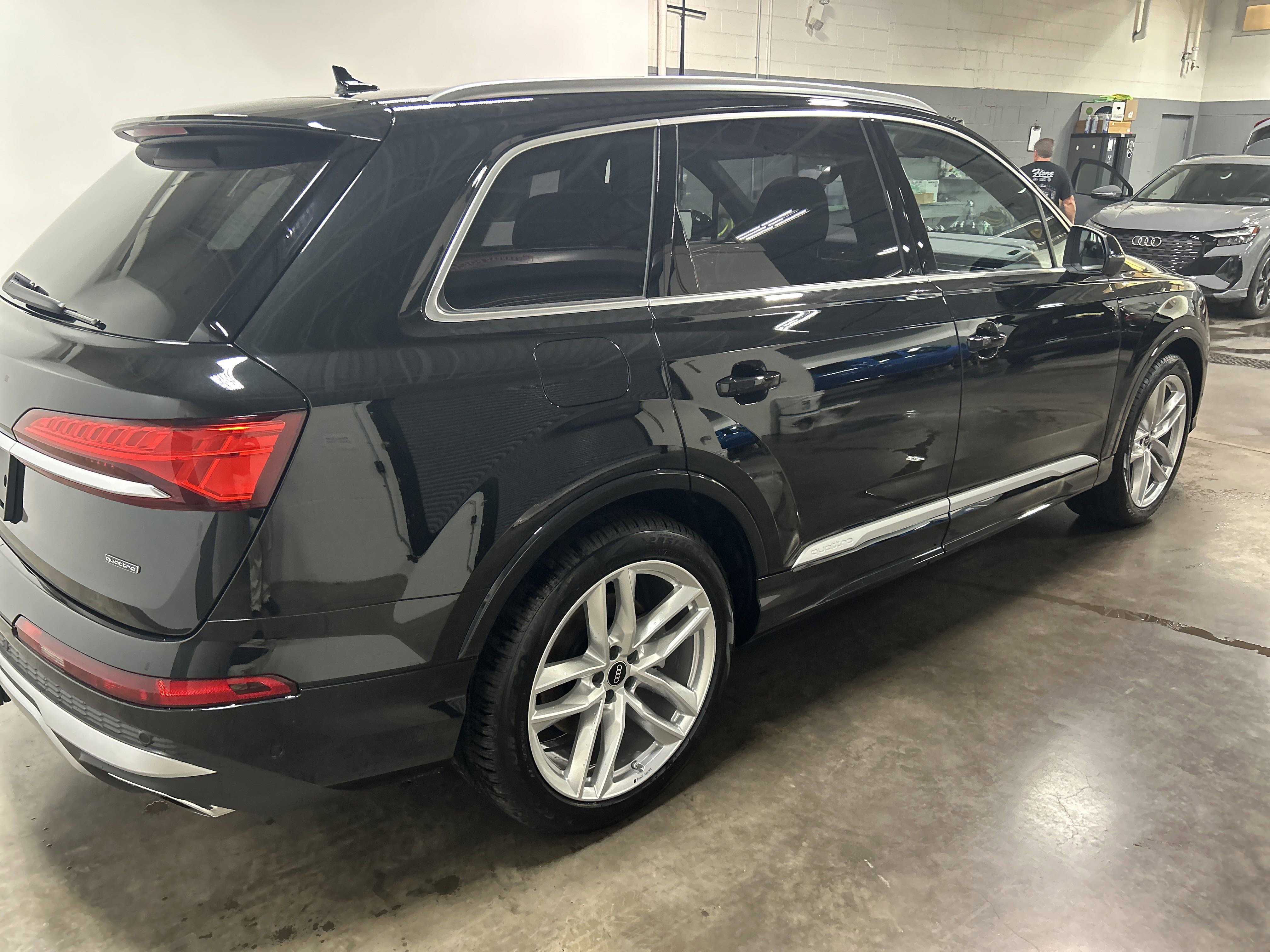 New 2025 Audi Q7 Premium Plus image 3