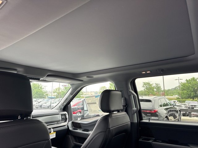 New 2025 Ford F350 Lariat w/ Lariat Ultimate Package image 9