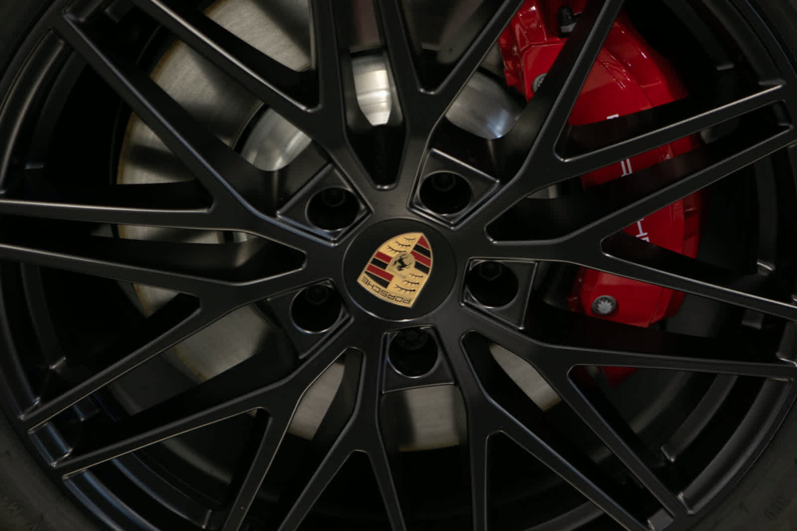 New 2026 Porsche Cayenne GTS AWD/4WD image 11