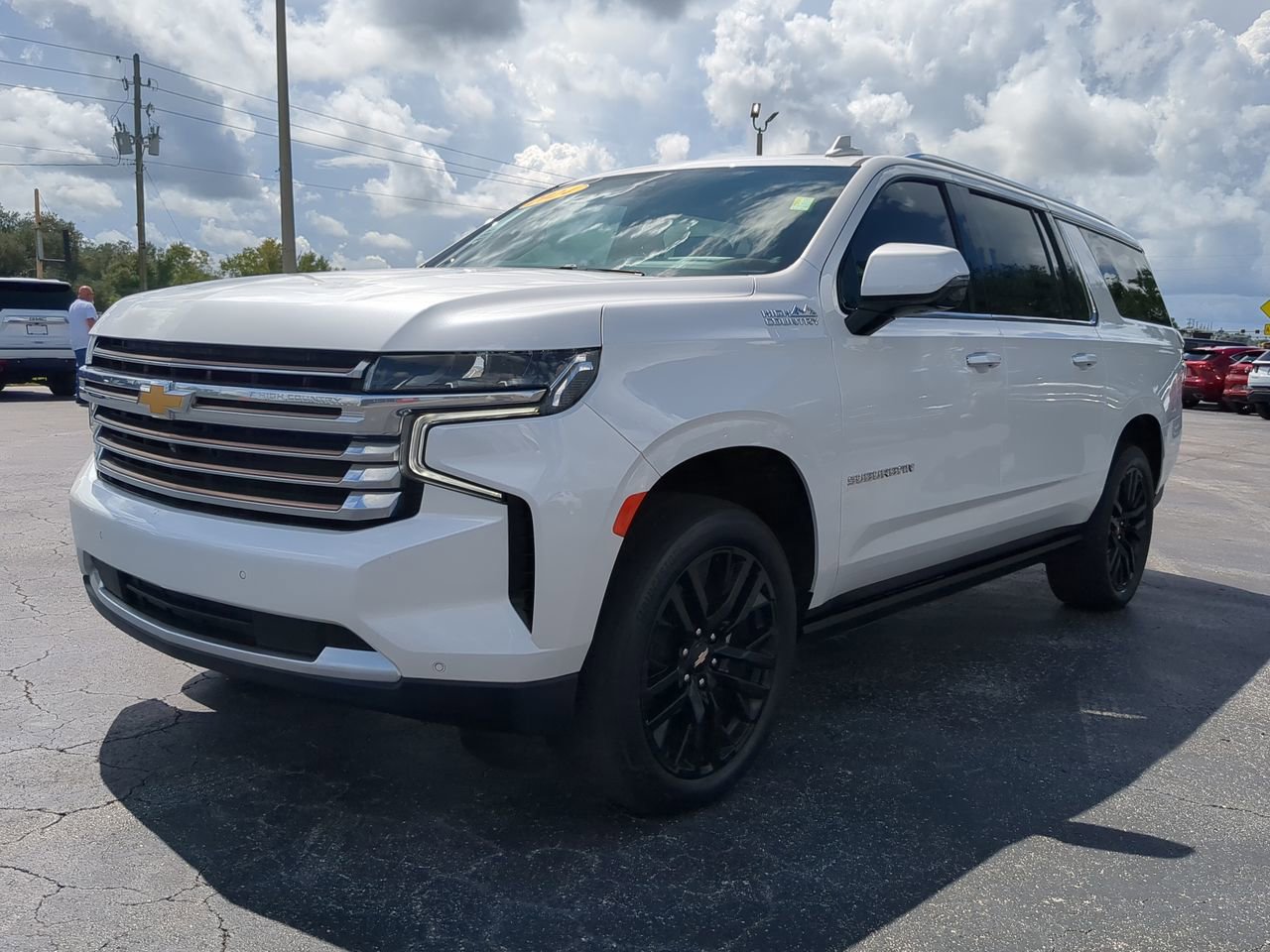 Used 2024 Chevrolet Suburban High Country image 8