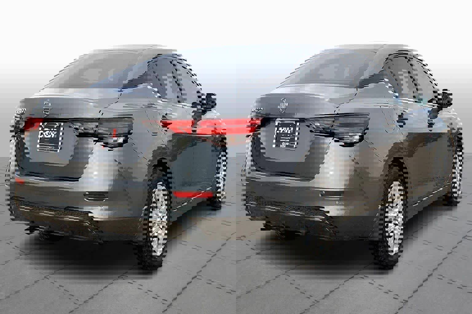 Used 2024 Nissan Sentra S image 13