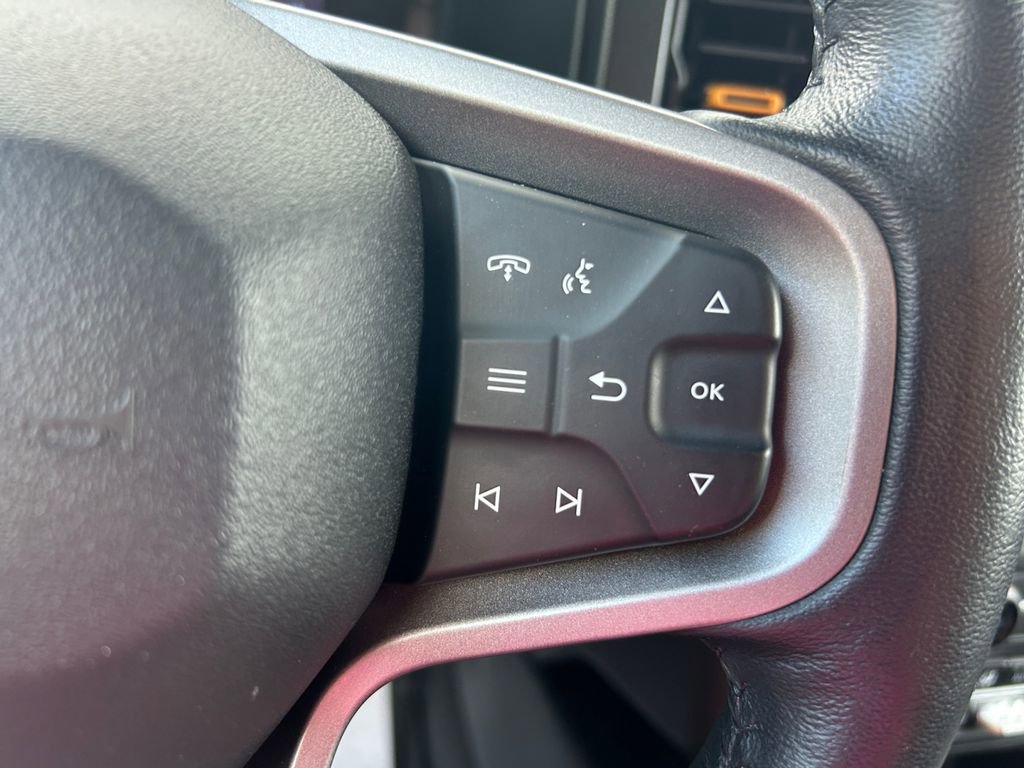 Used 2023 Ford Bronco Badlands image 16