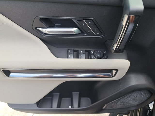 New 2026 GMC Hummer EV 4x4 Crew Cab image 9