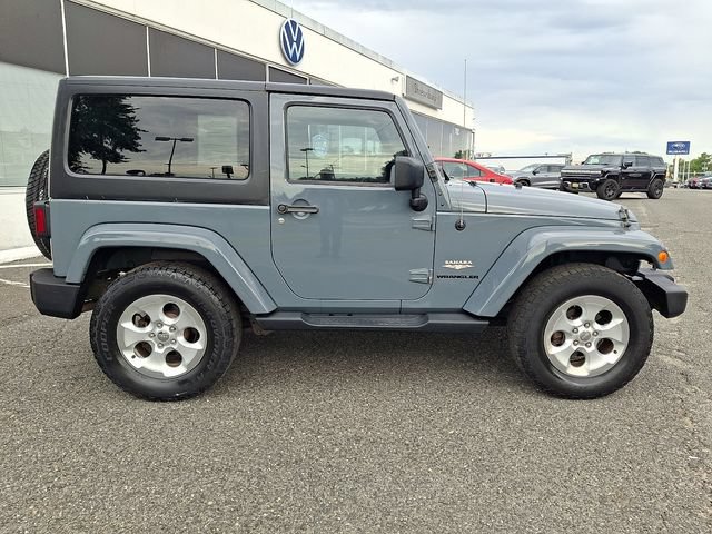 Used 2014 Jeep Wrangler Sahara w/ Connectivity Group AWD/4WD image 7
