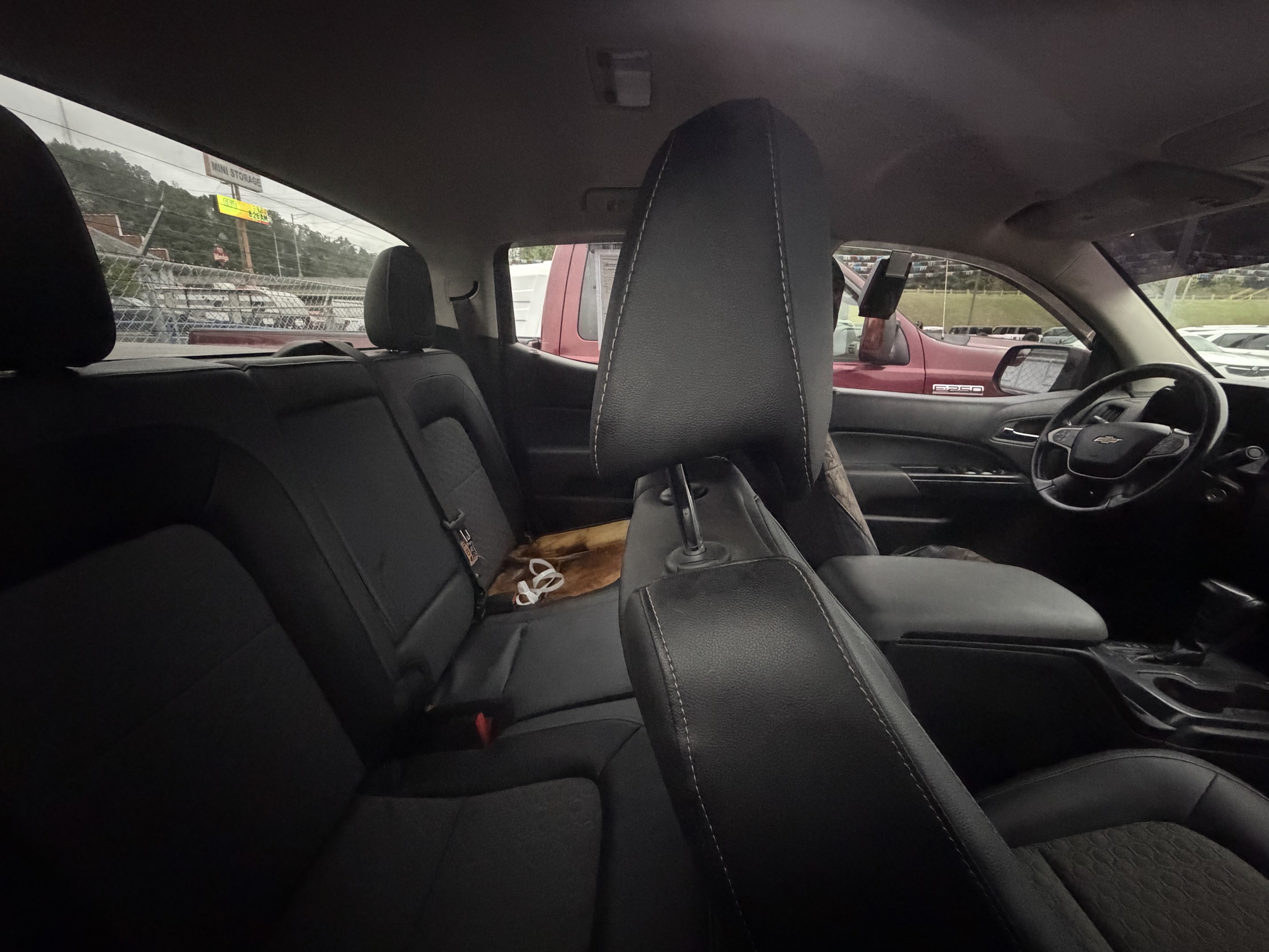 Used 2015 Chevrolet Colorado Z71 AWD/4WD image 9