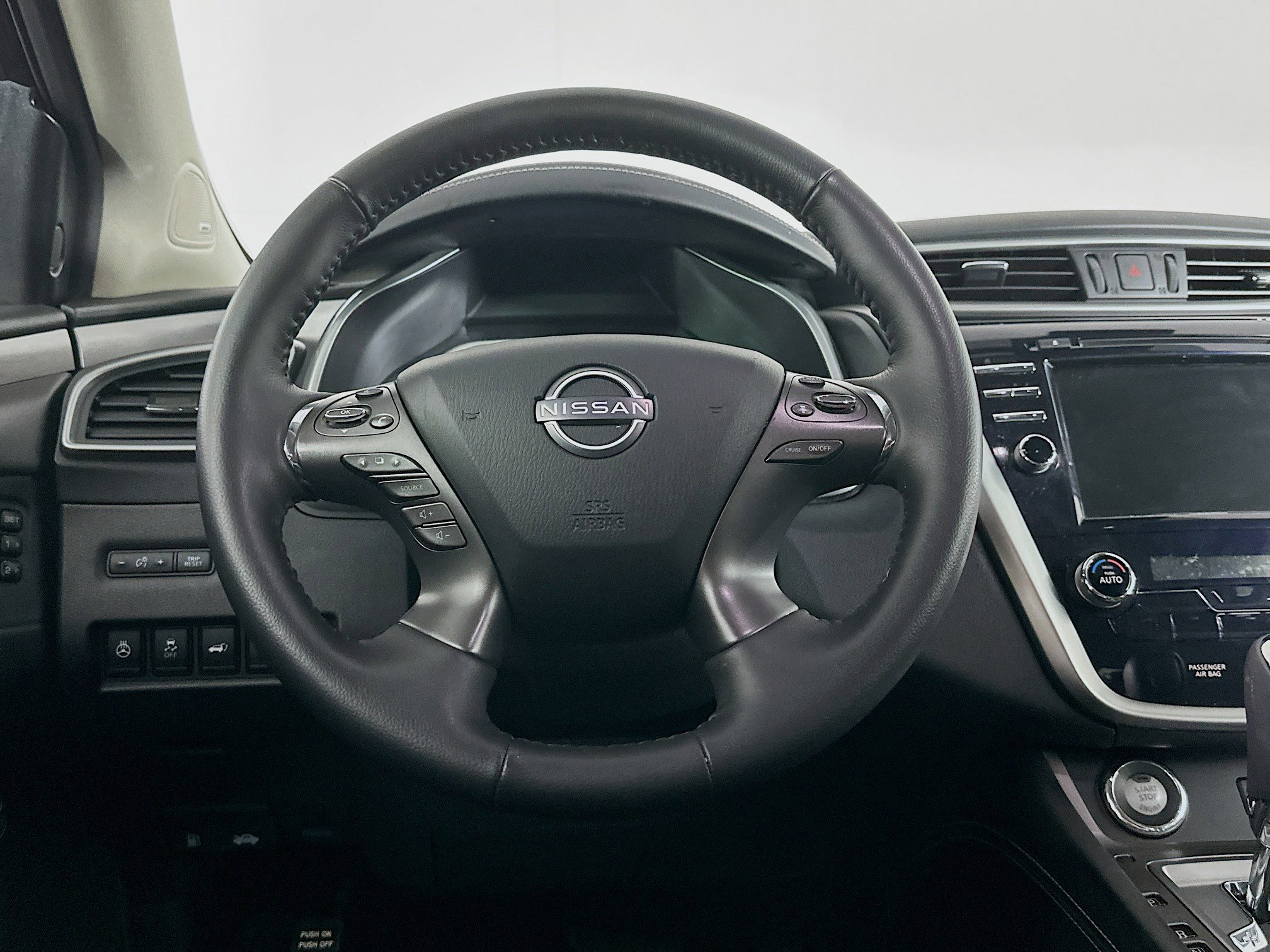 Used 2024 Nissan Murano SL image 17