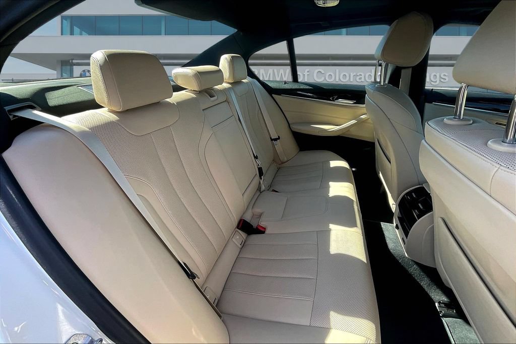 Used 2023 BMW 540i xDrive w/ Convenience Package AWD/4WD image 25
