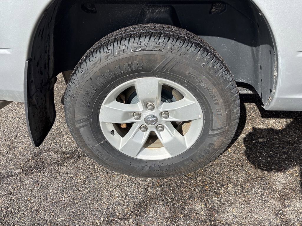 Used 2018 RAM 1500 Classic SLT image 11