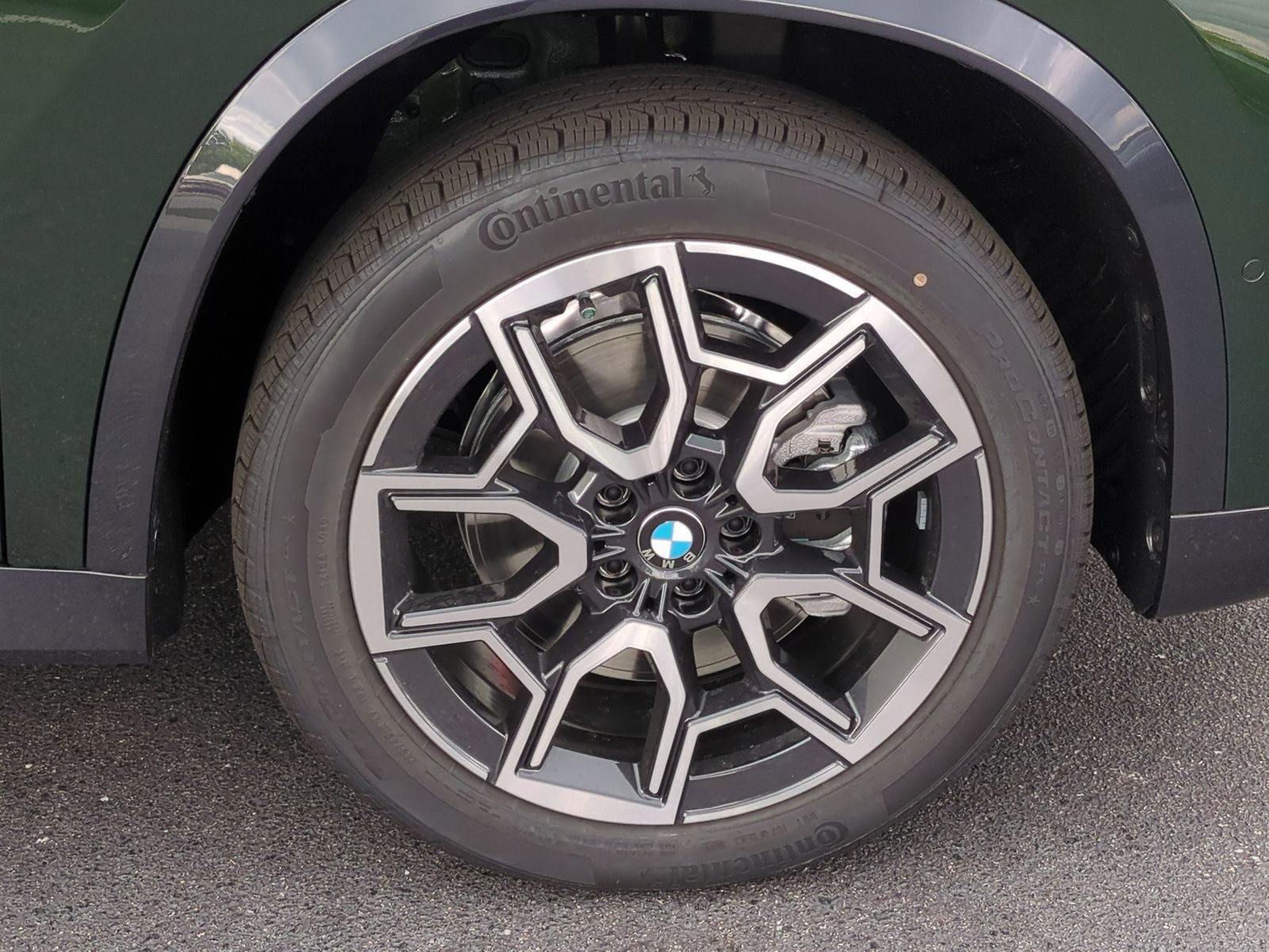 Certified 2025 BMW X1 xDrive28i w/ Convenience Package image 12