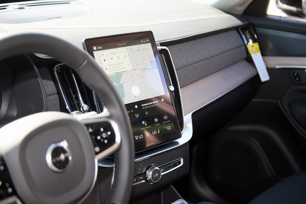 New 2026 Volvo XC90 B6 Plus w/ Protection Package Premier image 15