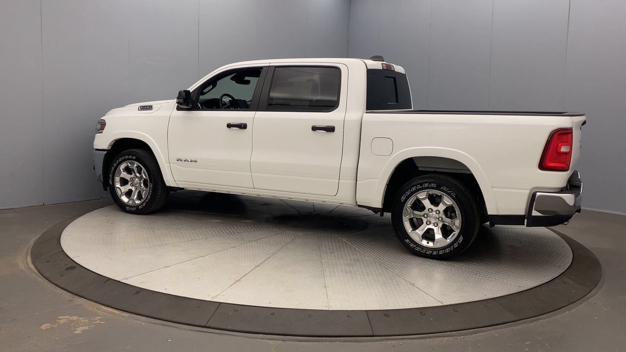 Used 2026 RAM 1500 Big Horn AWD/4WD image 2