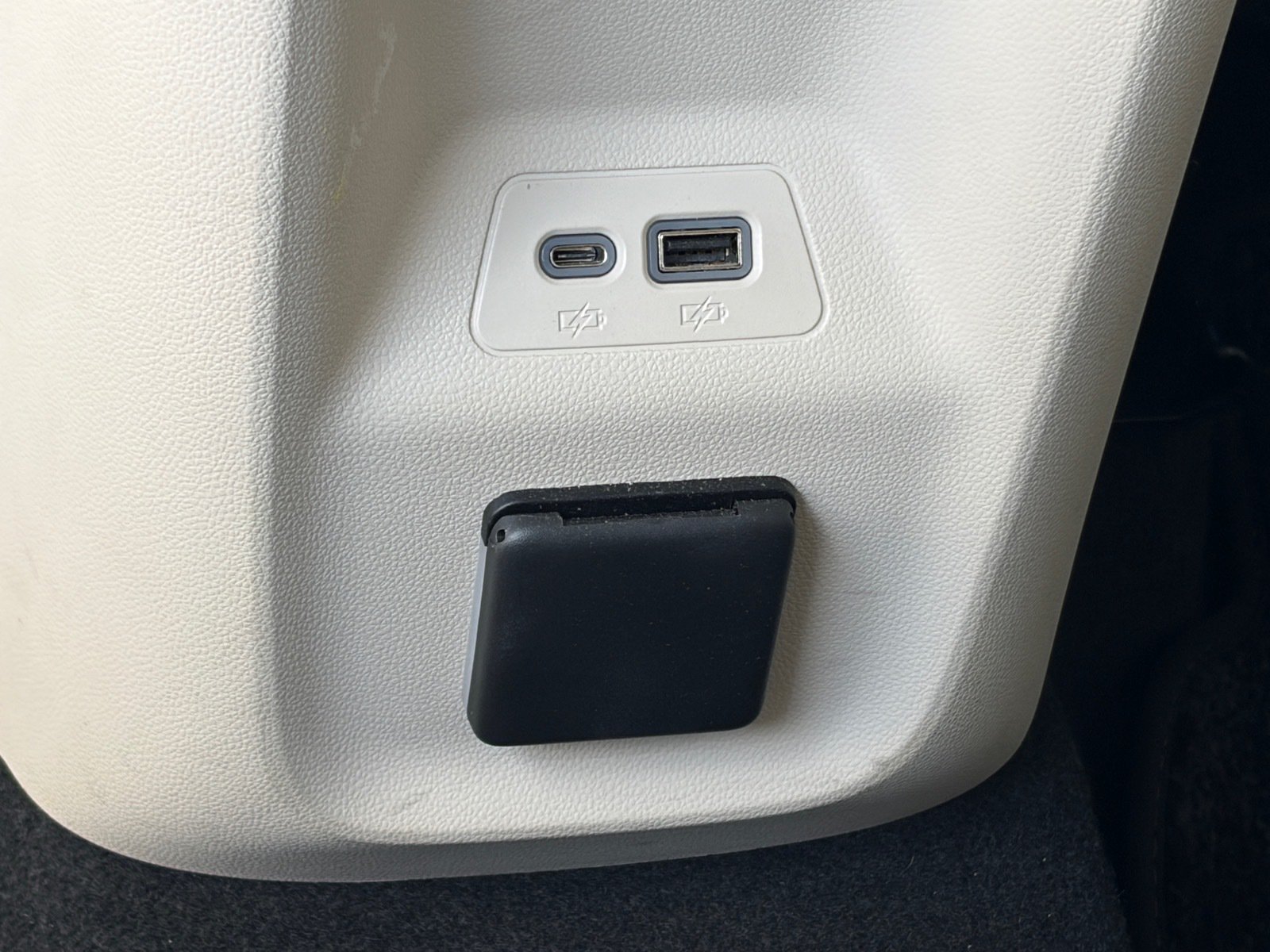 Used 2021 Buick Envision Avenir w/ Technology Package II FWD image 13