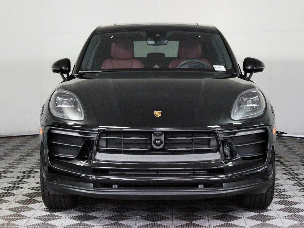 Certified 2026 Porsche Macan image 10