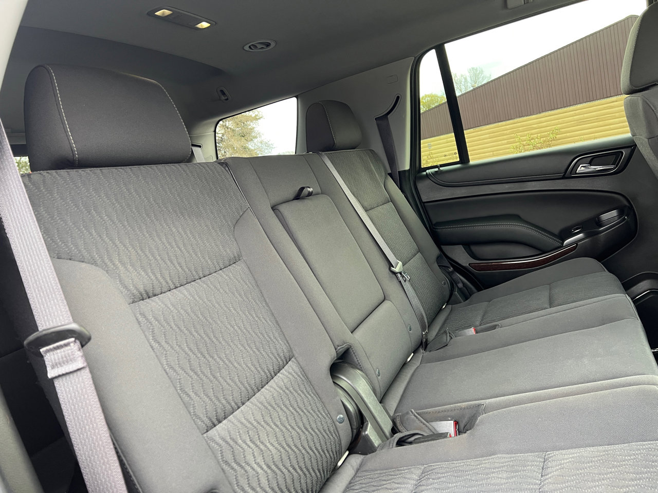 Used 2017 GMC Yukon SLE w/ SLE Value Package image 46