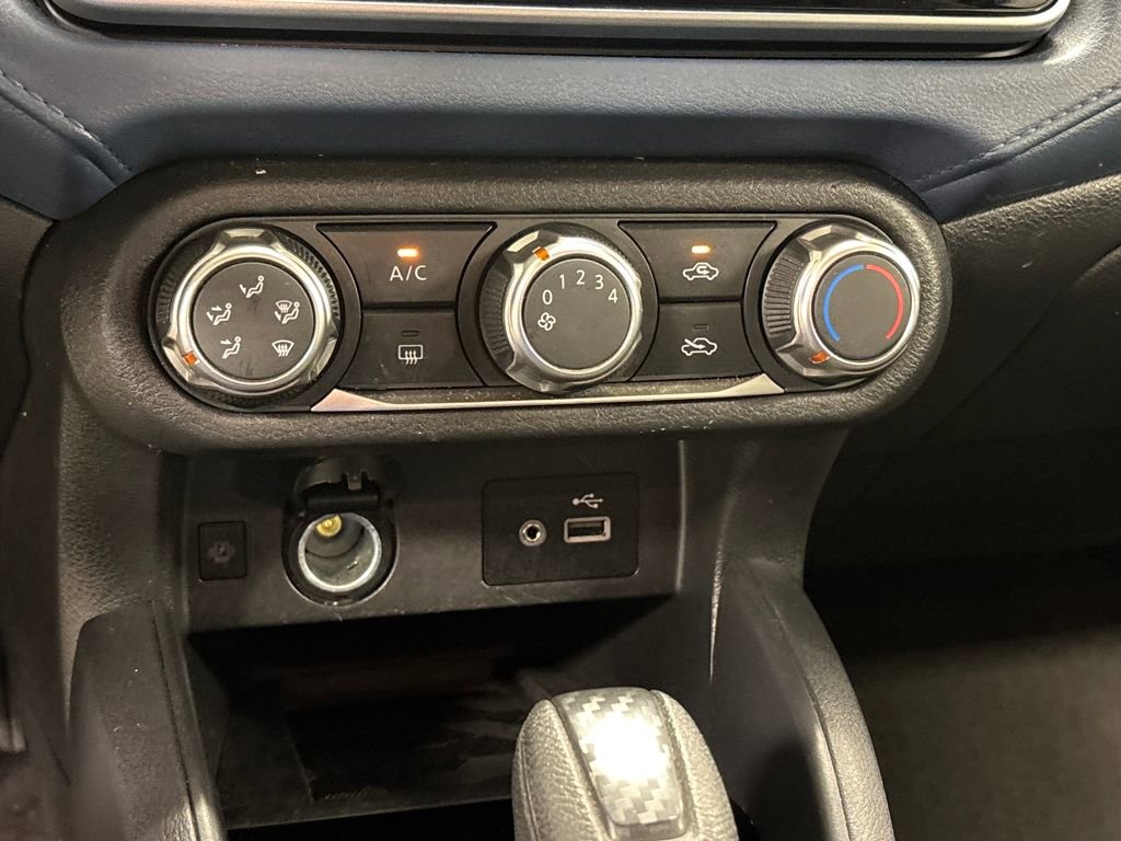 Used 2025 Nissan Versa SV image 37