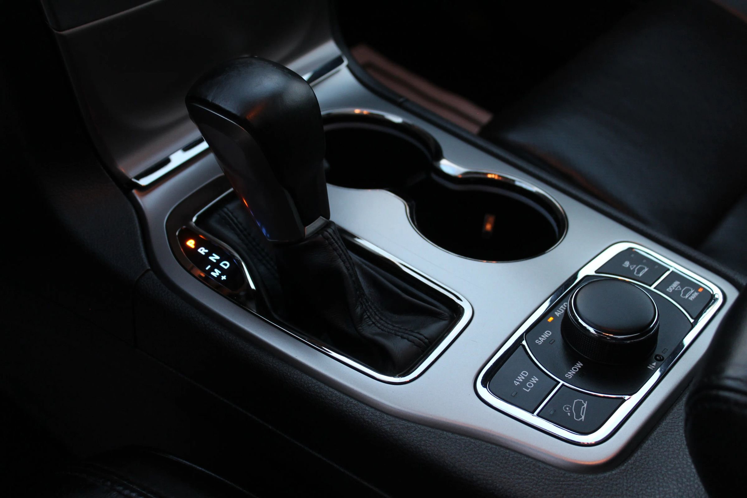 Used 2018 Jeep Grand Cherokee High Altitude AWD/4WD image 25