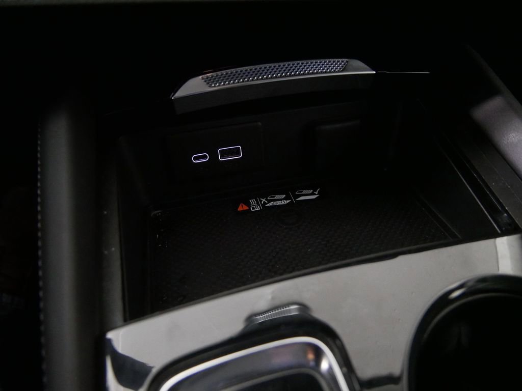 Used 2025 Buick Envision Preferred image 26