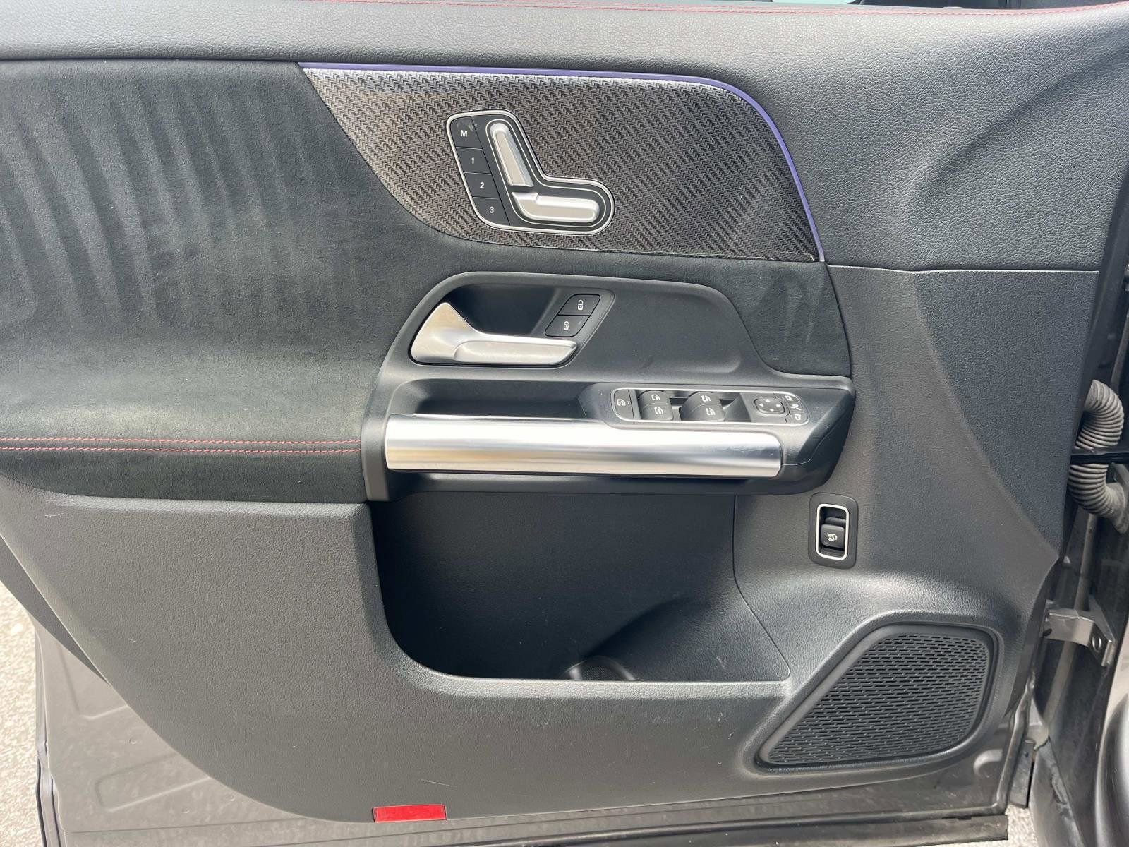 Certified 2022 Mercedes-Benz GLA 250 image 17