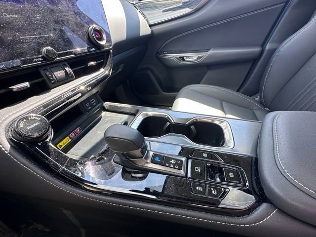 Used 2024 Lexus NX 350h AWD image 16