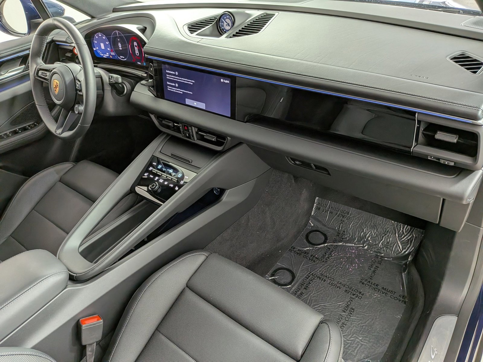 New 2024 Porsche Macan 4 Electric AWD/4WD image 25