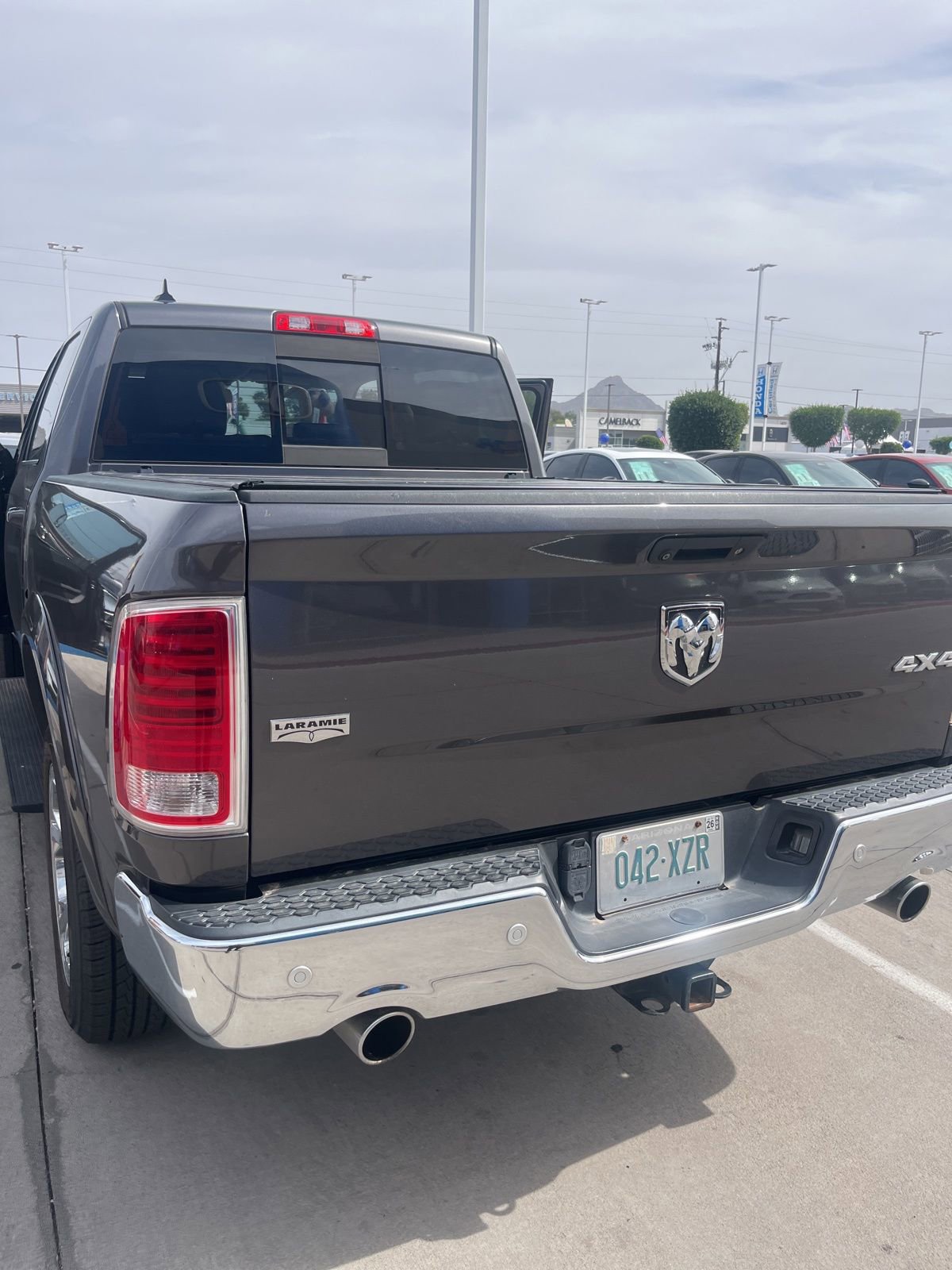 Used 2017 RAM 1500 Laramie image 1