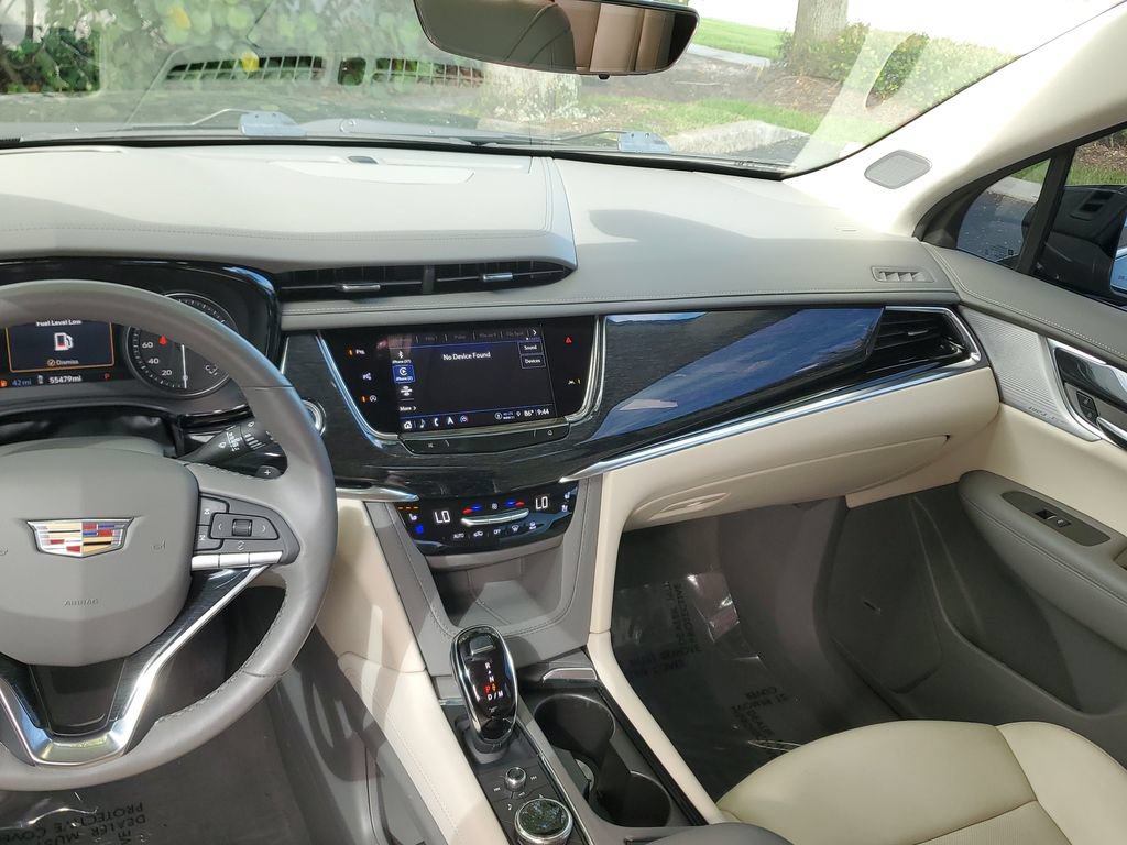 Certified 2023 Cadillac XT6 Premium Luxury w/ Technology Package FWD image 19