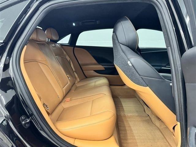 Used 2024 Lucid Air Touring AWD/4WD image 22