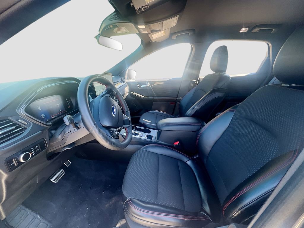 Used 2023 Ford Escape ST-Line w/ Tech Pack #1 FWD image 20