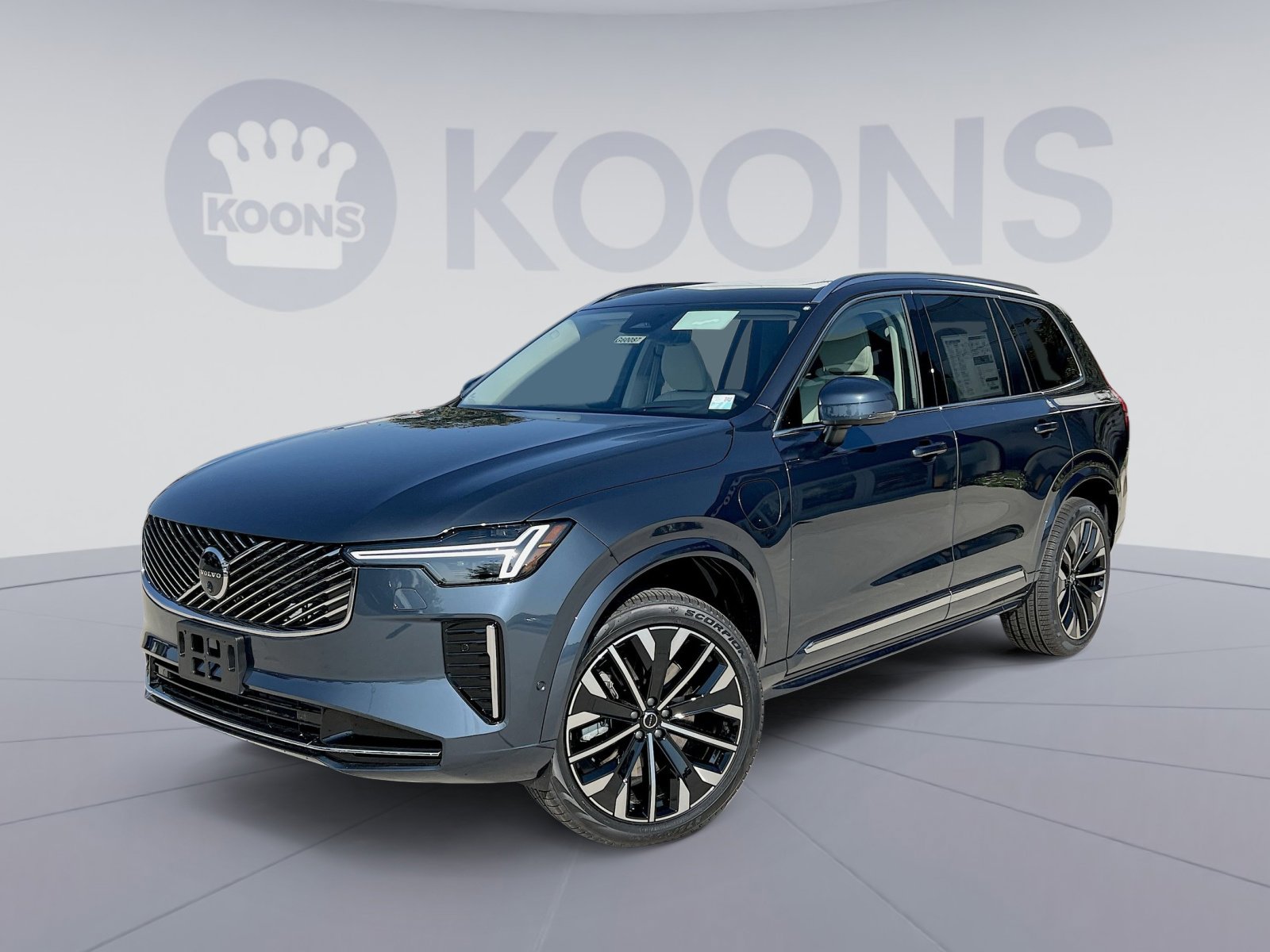 New 2026 Volvo XC90 T8 Ultra