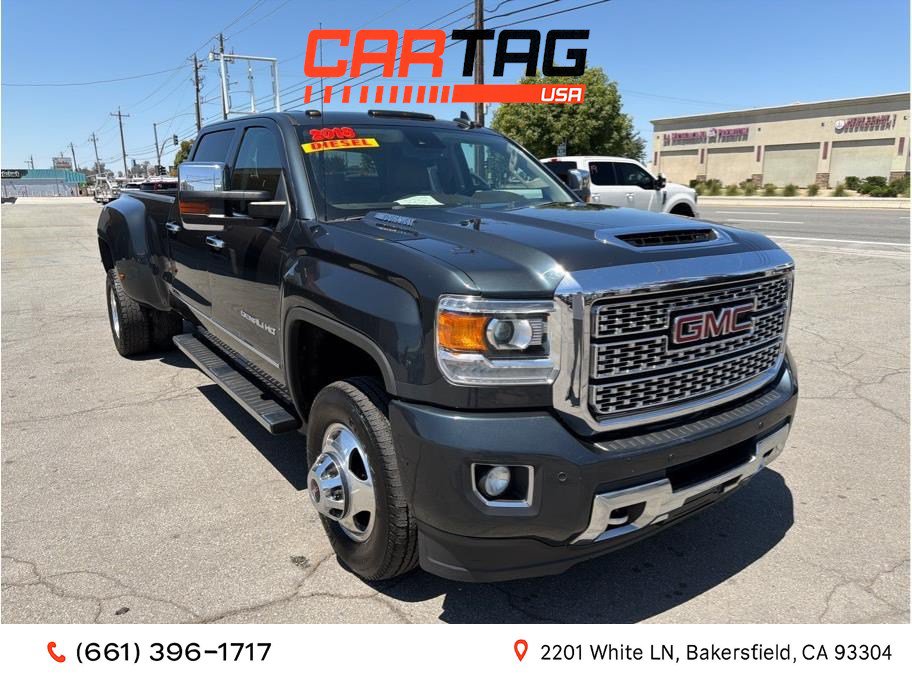 Used 2018 GMC Sierra 3500 Denali w/ Duramax Plus Package AWD/4WD image 1