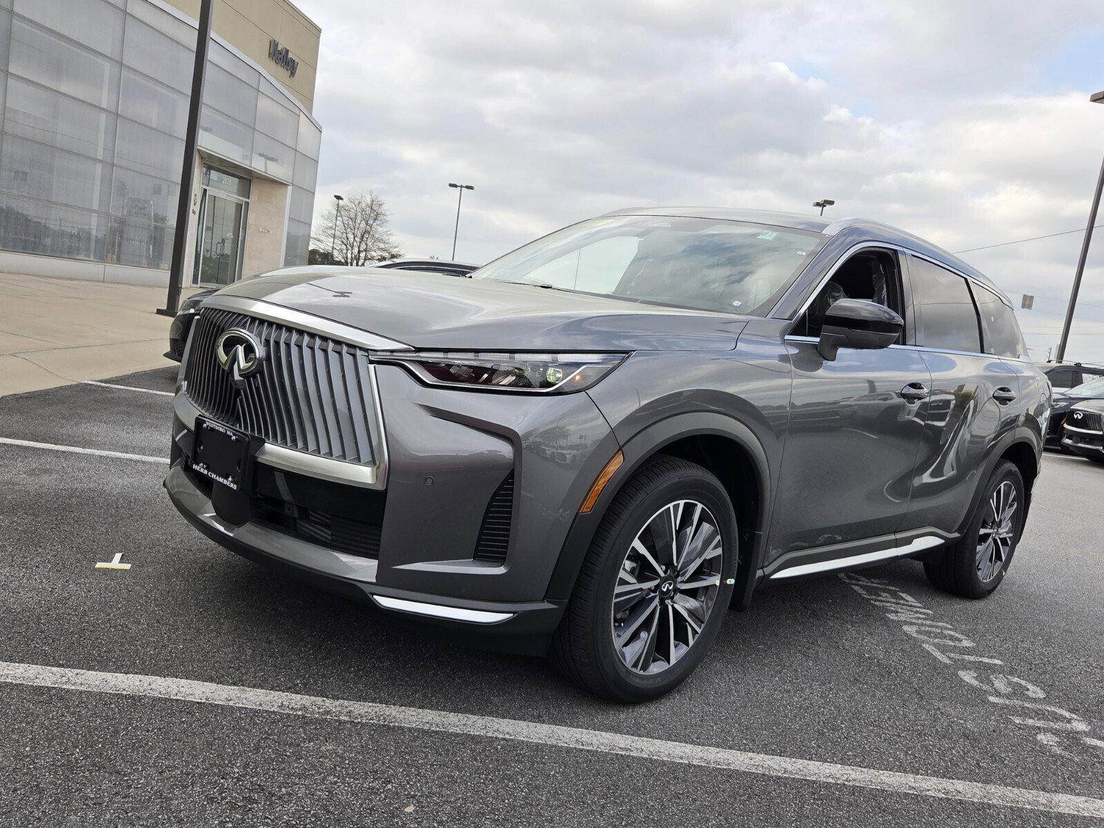 New 2026 INFINITI QX60 Luxe w/ Family Package image 1