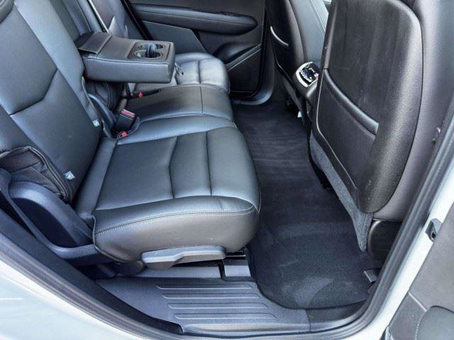 Used 2024 Cadillac XT6 Luxury w/ LPO, Floor Liner Package FWD image 56