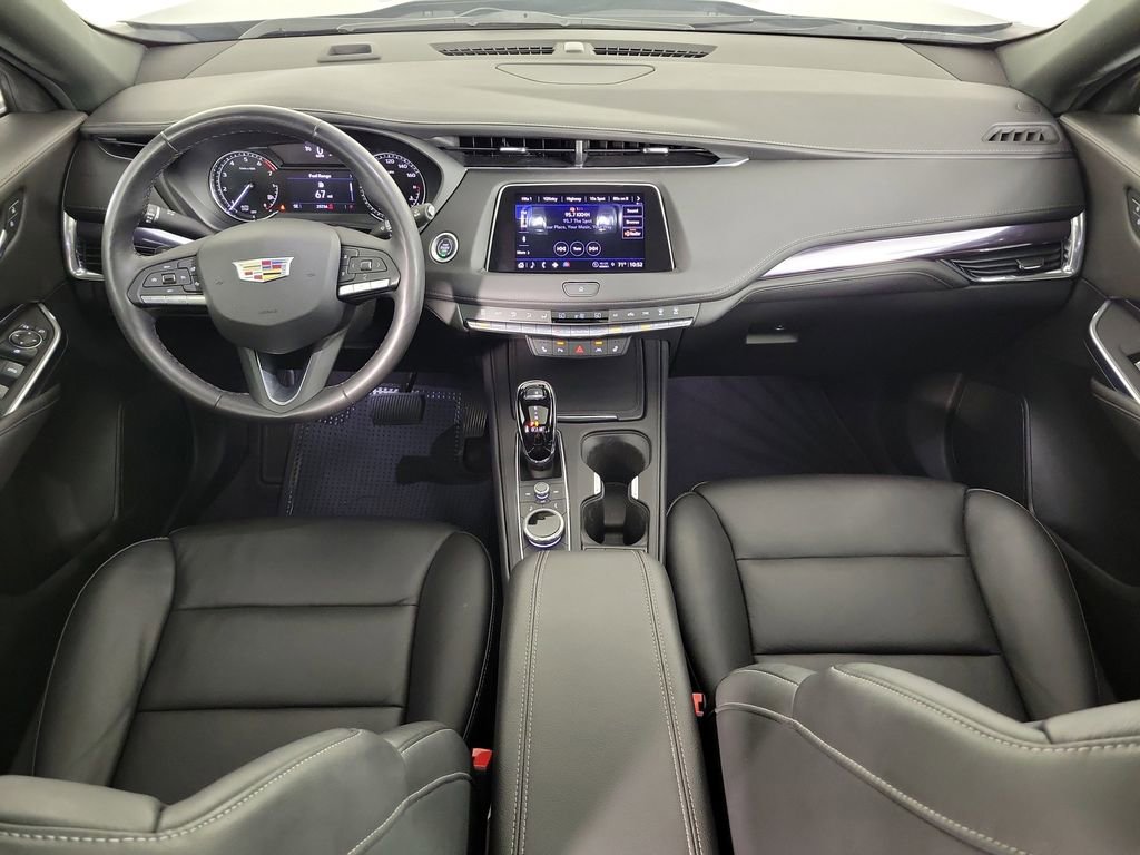 Certified 2023 Cadillac XT4 Luxury w/ Cold Weather Package FWD image 11
