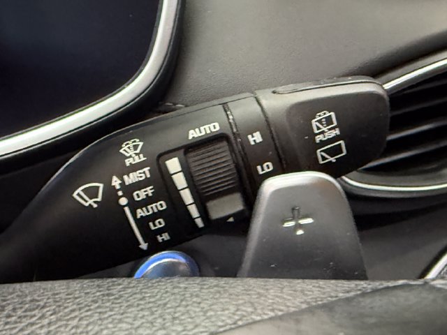Used 2023 Hyundai Santa Fe Limited FWD image 13