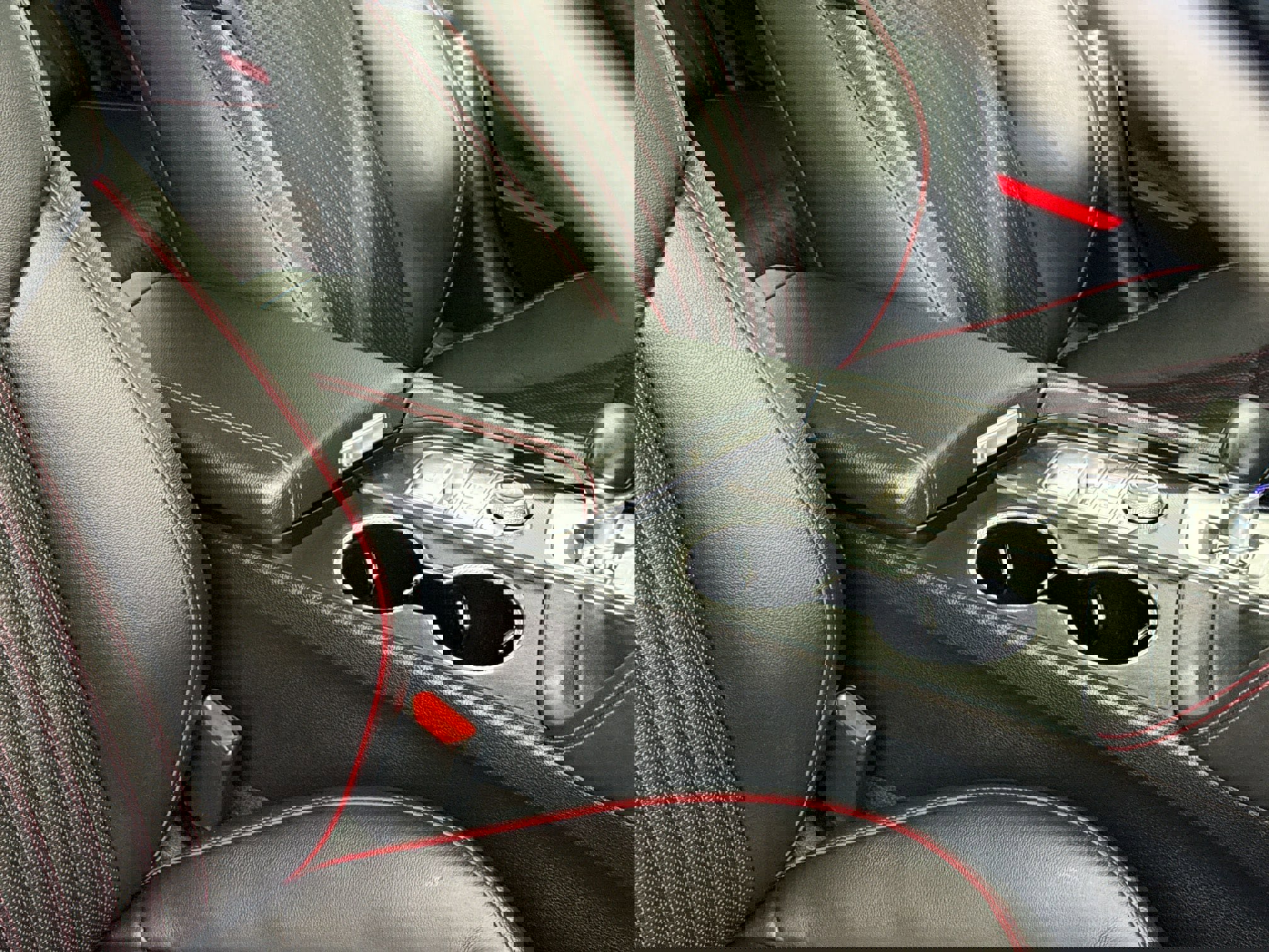 Used 2024 Genesis G70 2.5T w/ Sport Prestige Package image 35