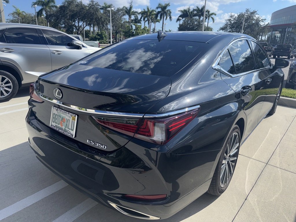 Used 2024 Lexus ES 350 w/ Premium Package image 9
