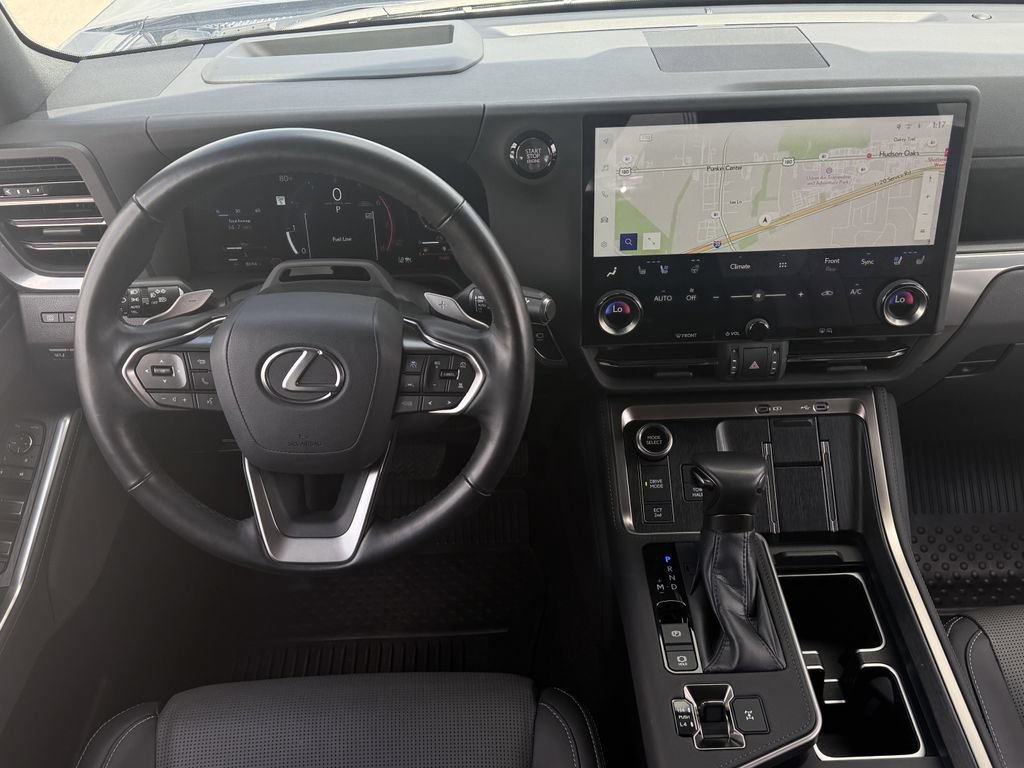 Used 2024 Lexus GX 550 w/ Accessory Package (2T) AWD/4WD image 11