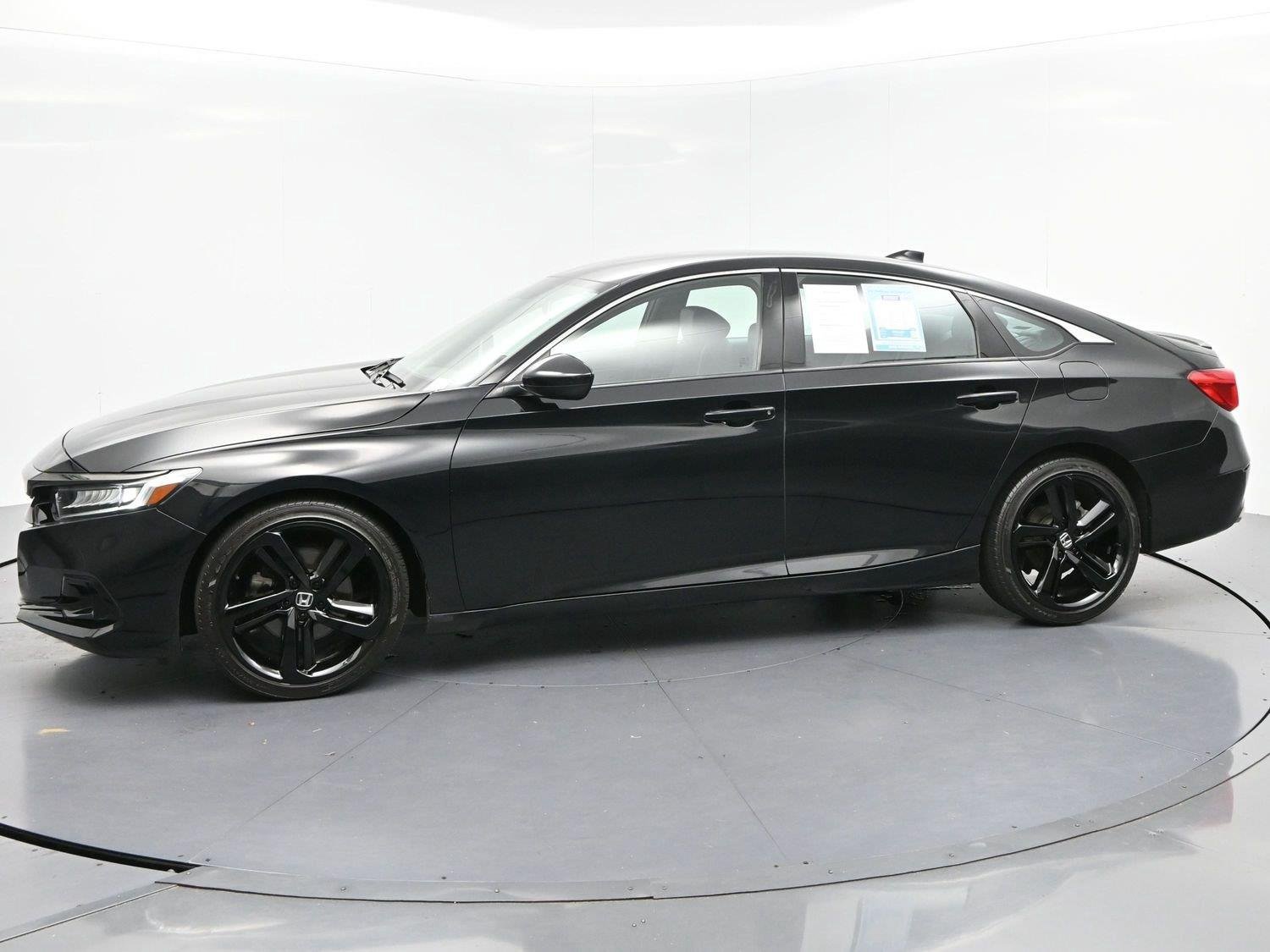 Used 2021 Honda Accord Sport image 4