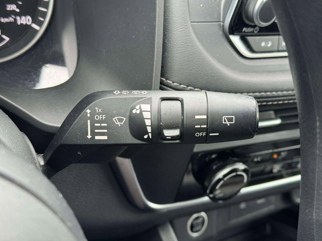 Used 2023 Nissan Rogue S AWD/4WD image 27