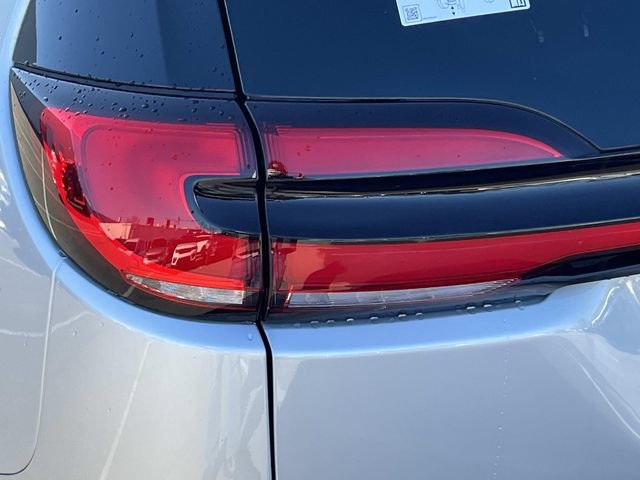 New 2026 Chrysler Pacifica Pinnacle w/ Trailer Tow Group FWD image 10