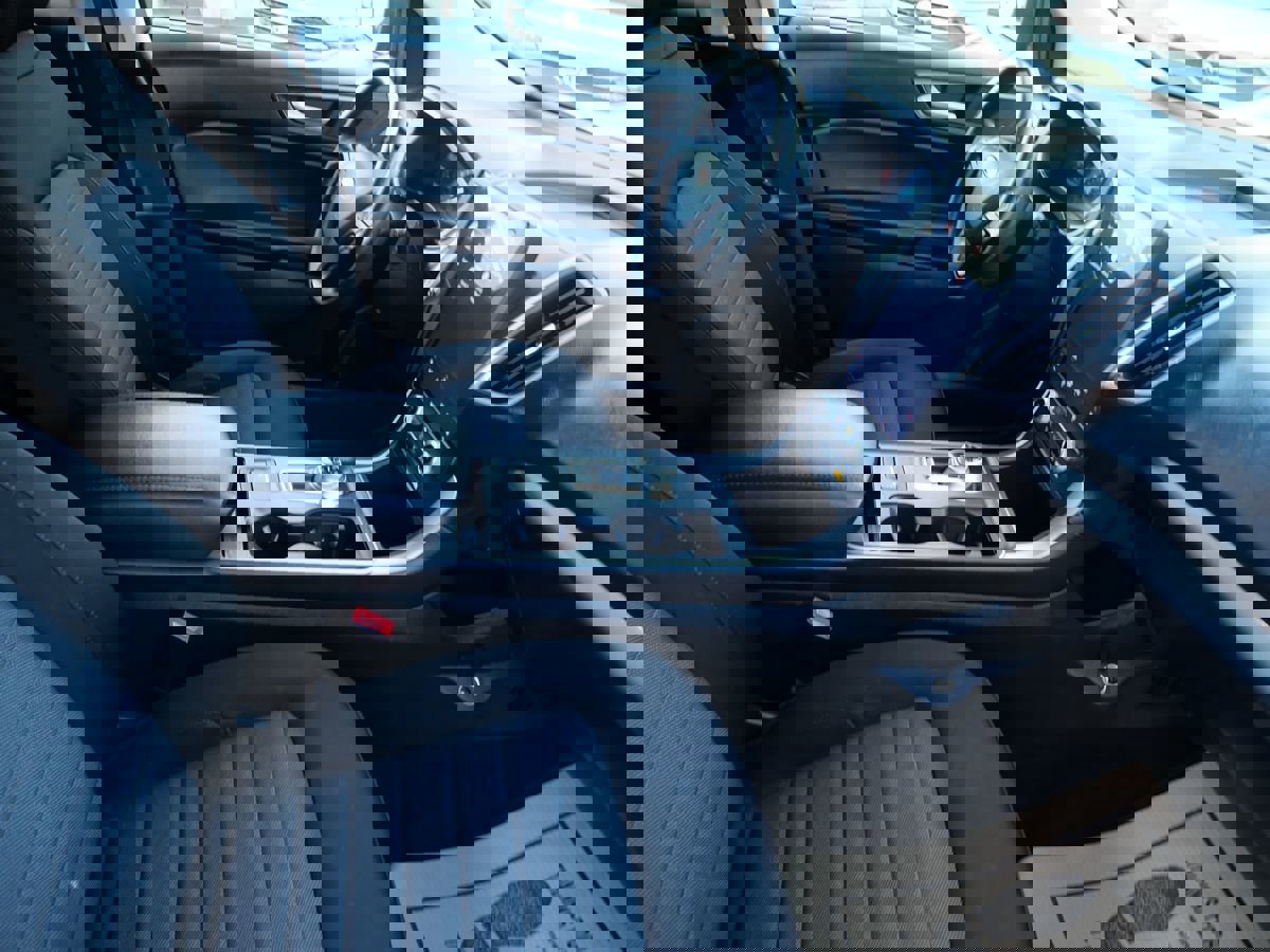 Used 2021 Ford Edge SE image 28